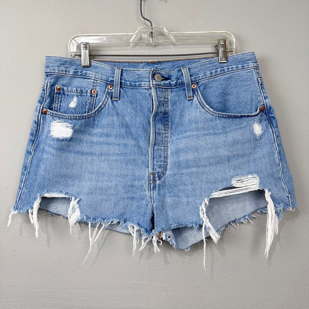 Levi's 501 Denim Shorts Women Size 33 Blue Distressed Frayed Hem Button Fly